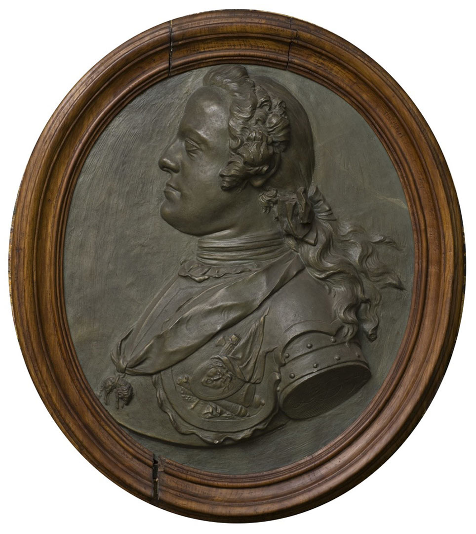 Laurent DELVAUX (Gand 1696 – Nivelles 1778), Buste de Charles de Lorraine, bas-relief, plâtre bronzé, 18e siècle, H. 75 cm. (Sculpture)